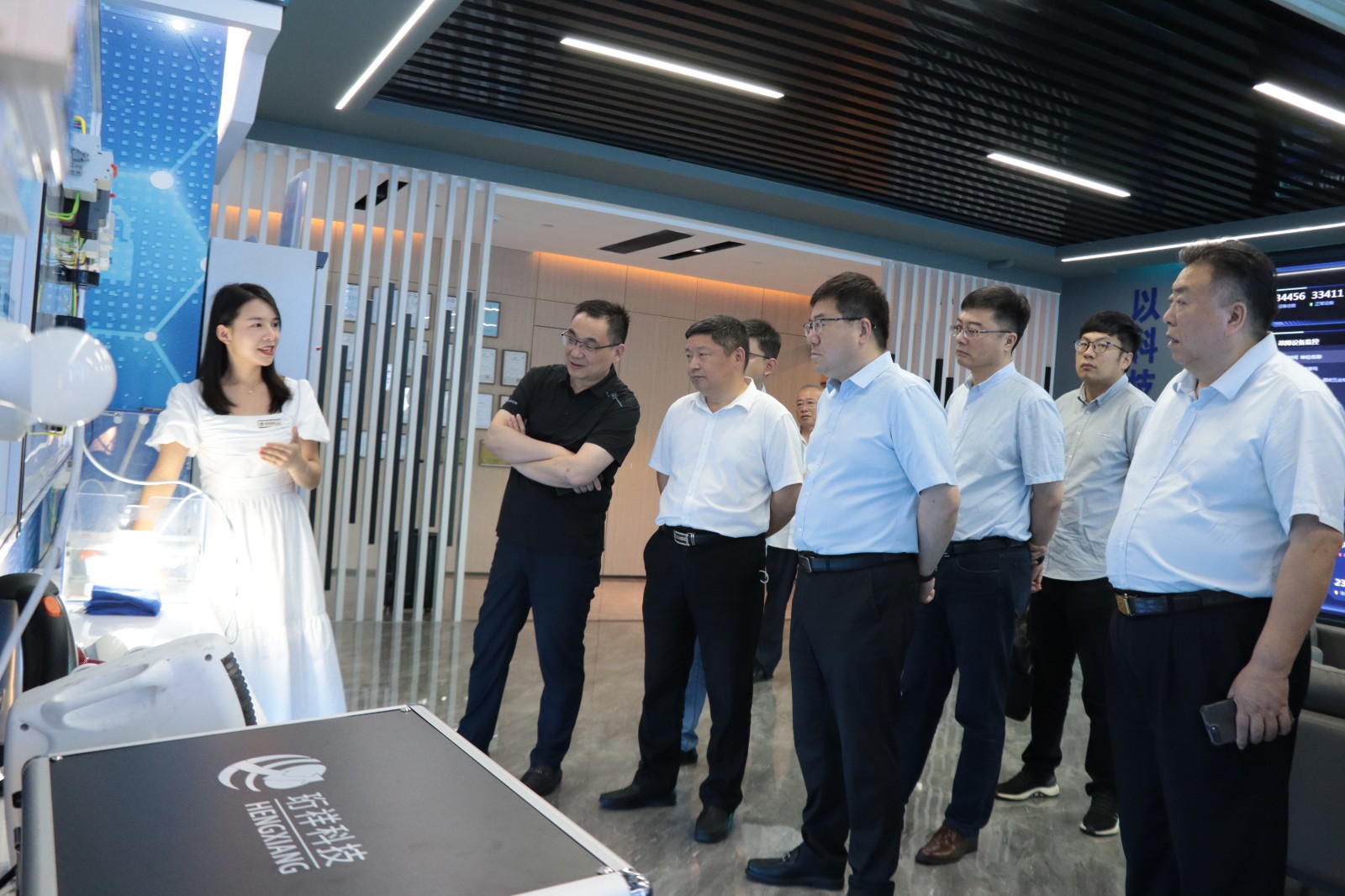 亳州市领导薛副市长一行莅临星空网页版登录入口科技指导工作